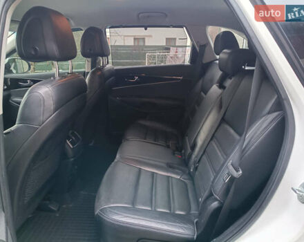 Білий Кіа Соренто, об'ємом двигуна 0 л та пробігом 220 тис. км за 19499 $, фото 32 на Automoto.ua