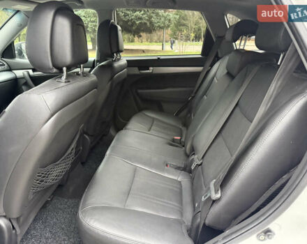 Білий Кіа Соренто, об'ємом двигуна 2.2 л та пробігом 175 тис. км за 17750 $, фото 40 на Automoto.ua