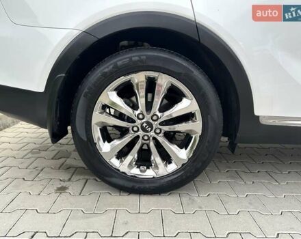 Белый Киа Соренто, объемом двигателя 2 л и пробегом 220 тыс. км за 18700 $, фото 14 на Automoto.ua