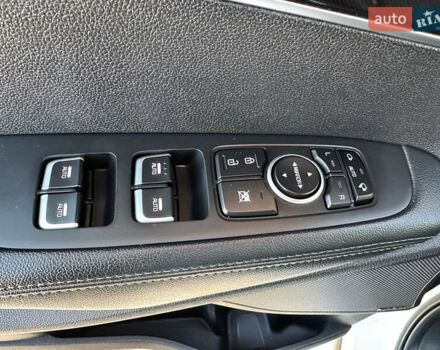 Белый Киа Соренто, объемом двигателя 2.2 л и пробегом 198 тыс. км за 21999 $, фото 32 на Automoto.ua