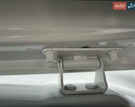 Білий Кіа Соренто, об'ємом двигуна 2.2 л та пробігом 145 тис. км за 22500 $, фото 28 на Automoto.ua