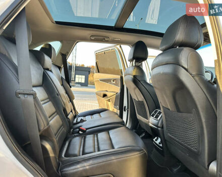 Белый Киа Соренто, объемом двигателя 2.2 л и пробегом 198 тыс. км за 21999 $, фото 64 на Automoto.ua