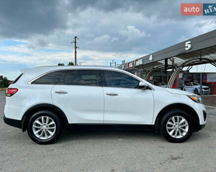 Белый Киа Соренто, объемом двигателя 2.4 л и пробегом 168 тыс. км за 12700 $, фото 31 на Automoto.ua