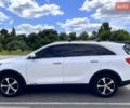 Белый Киа Соренто, объемом двигателя 3.3 л и пробегом 143 тыс. км за 15900 $, фото 2 на Automoto.ua