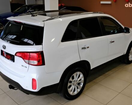 Белый Киа Соренто, объемом двигателя 3.3 л и пробегом 81 тыс. км за 12900 $, фото 4 на Automoto.ua