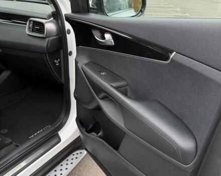 Білий Кіа Соренто, об'ємом двигуна 2.2 л та пробігом 145 тис. км за 22500 $, фото 11 на Automoto.ua