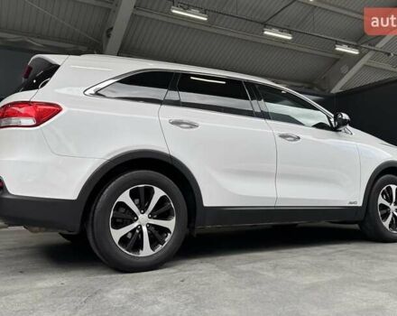 Білий Кіа Соренто, об'ємом двигуна 2 л та пробігом 239 тис. км за 12500 $, фото 19 на Automoto.ua