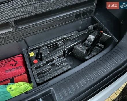 Белый Киа Соренто, объемом двигателя 2.2 л и пробегом 225 тыс. км за 19191 $, фото 149 на Automoto.ua