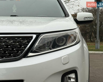 Білий Кіа Соренто, об'ємом двигуна 2.2 л та пробігом 175 тис. км за 17750 $, фото 18 на Automoto.ua