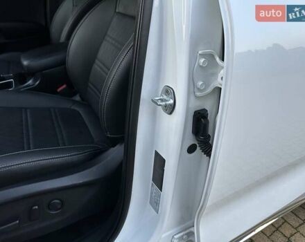 Белый Киа Соренто, объемом двигателя 2.2 л и пробегом 225 тыс. км за 19191 $, фото 100 на Automoto.ua