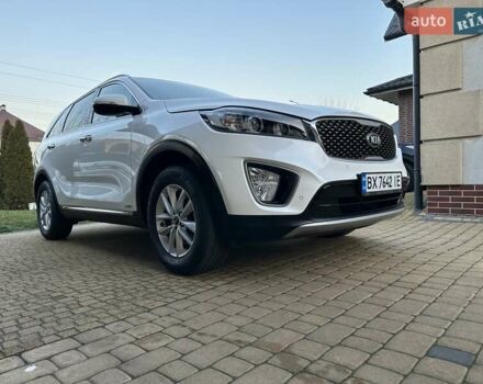 Белый Киа Соренто, объемом двигателя 2.2 л и пробегом 225 тыс. км за 19191 $, фото 12 на Automoto.ua