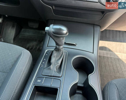 Белый Киа Соренто, объемом двигателя 2.35 л и пробегом 160 тыс. км за 14200 $, фото 9 на Automoto.ua