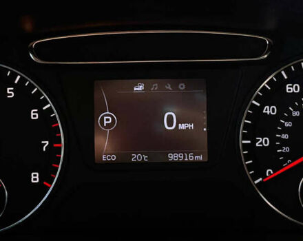 Белый Киа Соренто, объемом двигателя 2.35 л и пробегом 160 тыс. км за 14200 $, фото 13 на Automoto.ua