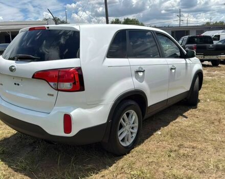 Белый Киа Соренто, объемом двигателя 2.4 л и пробегом 70 тыс. км за 3500 $, фото 3 на Automoto.ua