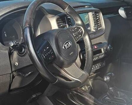 Білий Кіа Соренто, об'ємом двигуна 2.2 л та пробігом 216 тис. км за 19450 $, фото 5 на Automoto.ua