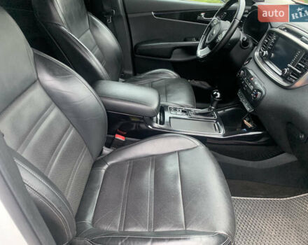 Белый Киа Соренто, объемом двигателя 2.2 л и пробегом 186 тыс. км за 23250 $, фото 41 на Automoto.ua