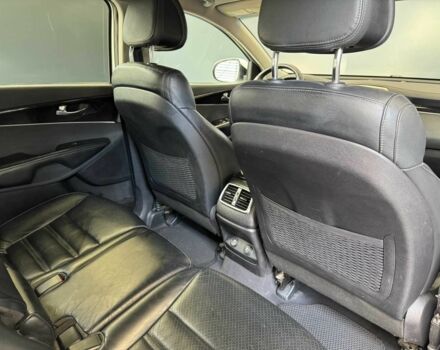 Белый Киа Соренто, объемом двигателя 2 л и пробегом 239 тыс. км за 12000 $, фото 19 на Automoto.ua