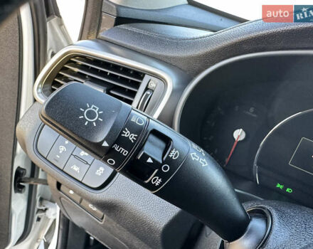 Белый Киа Соренто, объемом двигателя 2.2 л и пробегом 198 тыс. км за 21999 $, фото 41 на Automoto.ua