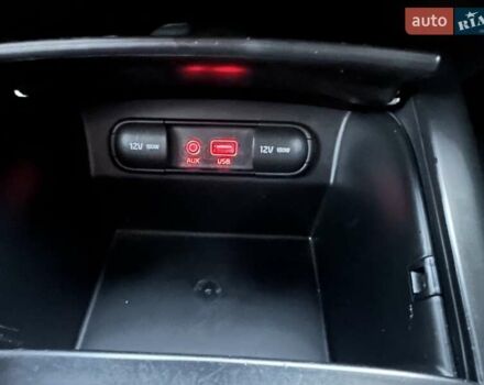 Белый Киа Соренто, объемом двигателя 2.2 л и пробегом 225 тыс. км за 19191 $, фото 130 на Automoto.ua