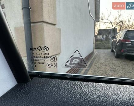 Белый Киа Соренто, объемом двигателя 2.2 л и пробегом 225 тыс. км за 19191 $, фото 90 на Automoto.ua