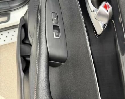 Білий Кіа Соренто, об'ємом двигуна 2.2 л та пробігом 145 тис. км за 22500 $, фото 13 на Automoto.ua