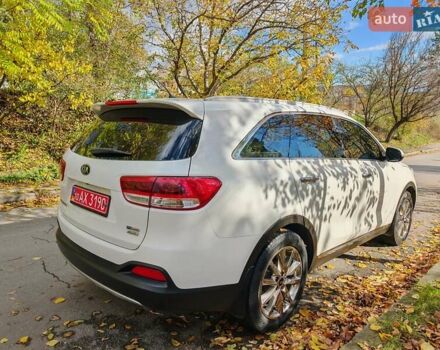 Киа Соренто 2015 в Могилев-Подольском на Automoto.ua Белый Киа Соренто, объемом двигателя 2.2 л и пробегом 214 тыс. км за 19300 $, фото 7 на Automoto.ua