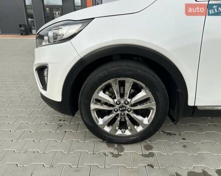 Белый Киа Соренто, объемом двигателя 2 л и пробегом 220 тыс. км за 18700 $, фото 15 на Automoto.ua