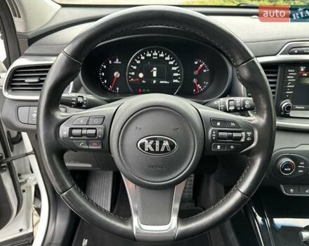 Кіа Соренто 2015 у Луцьку на Automoto.ua Білий Кіа Соренто, об'ємом двигуна 2.2 л та пробігом 150 тис. км за 23500 $, фото 36 на Automoto.ua
