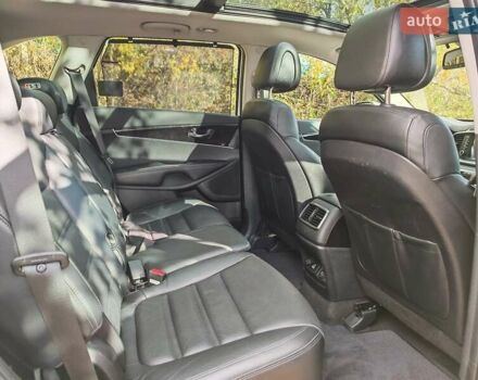 Киа Соренто 2015 в Могилев-Подольском на Automoto.ua Белый Киа Соренто, объемом двигателя 2.2 л и пробегом 214 тыс. км за 19300 $, фото 40 на Automoto.ua