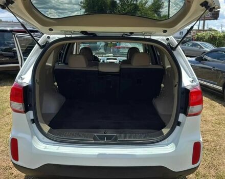 Белый Киа Соренто, объемом двигателя 2.4 л и пробегом 70 тыс. км за 3500 $, фото 12 на Automoto.ua