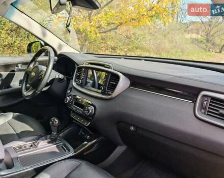 Киа Соренто 2015 в Могилев-Подольском на Automoto.ua Белый Киа Соренто, объемом двигателя 2.2 л и пробегом 214 тыс. км за 19300 $, фото 36 на Automoto.ua