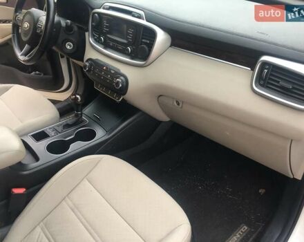 Белый Киа Соренто, объемом двигателя 3.3 л и пробегом 99 тыс. км за 15500 $, фото 7 на Automoto.ua