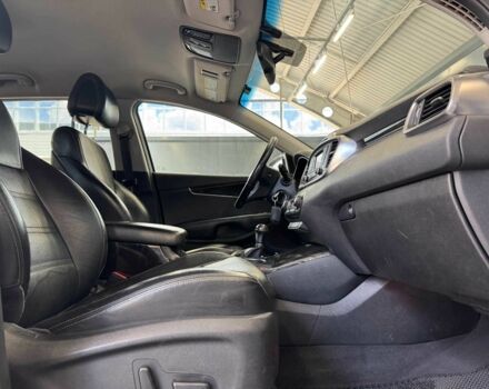 Белый Киа Соренто, объемом двигателя 2 л и пробегом 239 тыс. км за 12000 $, фото 17 на Automoto.ua