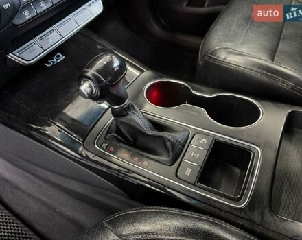 Білий Кіа Соренто, об'ємом двигуна 2 л та пробігом 239 тис. км за 12500 $, фото 29 на Automoto.ua