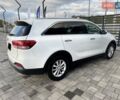 Киа Соренто 2015 в Ровно на Automoto.ua Белый Киа Соренто, объемом двигателя 2.36 л и пробегом 184 тыс. км за 13500 $, фото 2 на Automoto.ua