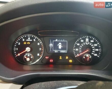 Белый Киа Соренто, объемом двигателя 2 л и пробегом 170 тыс. км за 2000 $, фото 8 на Automoto.ua