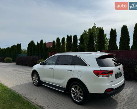 Киа Соренто 2015 в Львове на Automoto.ua Белый Киа Соренто, объемом двигателя 2 л и пробегом 164 тыс. км за 19100 $, фото 3 на Automoto.ua
