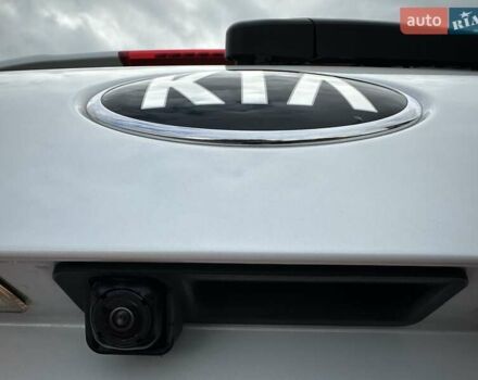 Кіа Соренто 2015 у Луцьку на Automoto.ua Білий Кіа Соренто, об'ємом двигуна 2.2 л та пробігом 150 тис. км за 23500 $, фото 98 на Automoto.ua