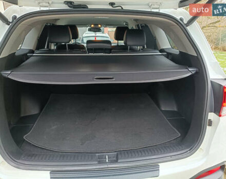 Білий Кіа Соренто, об'ємом двигуна 0 л та пробігом 220 тис. км за 19499 $, фото 24 на Automoto.ua