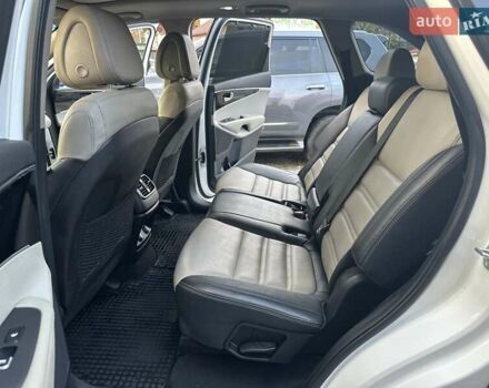 Білий Кіа Соренто, об'ємом двигуна 2.2 л та пробігом 205 тис. км за 22999 $, фото 19 на Automoto.ua