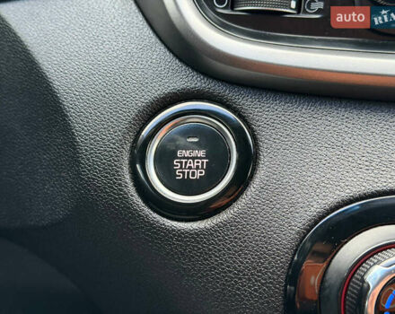 Білий Кіа Соренто, об'ємом двигуна 2 л та пробігом 246 тис. км за 18500 $, фото 9 на Automoto.ua