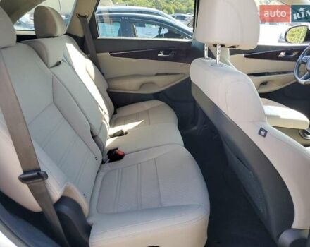 Білий Кіа Соренто, об'ємом двигуна 2.4 л та пробігом 79 тис. км за 10850 $, фото 10 на Automoto.ua