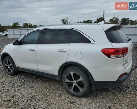 Киа Соренто 2016 в Черкассах на Automoto.ua Белый Киа Соренто, объемом двигателя 2 л и пробегом 137 тыс. км за 2200 $, фото 1 на Automoto.ua