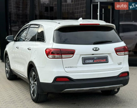 Белый Киа Соренто, объемом двигателя 2 л и пробегом 246 тыс. км за 17300 $, фото 6 на Automoto.ua