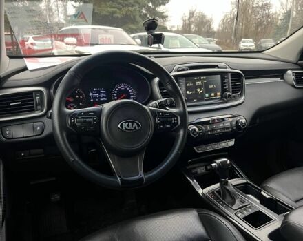 Білий Кіа Соренто, об'ємом двигуна 2 л та пробігом 245 тис. км за 18500 $, фото 14 на Automoto.ua