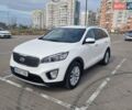 Белый Киа Соренто, объемом двигателя 2.2 л и пробегом 145 тыс. км за 25000 $, фото 3 на Automoto.ua