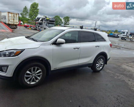 Киа Соренто 2016 в Киеве на Automoto.ua Белый Киа Соренто, объемом двигателя 2.36 л и пробегом 118 тыс. км за 16700 $, фото 16 на Automoto.ua