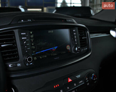 Белый Киа Соренто, объемом двигателя 2.2 л и пробегом 139 тыс. км за 23900 $, фото 31 на Automoto.ua