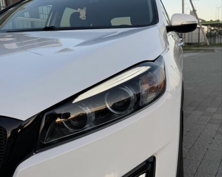 Белый Киа Соренто, объемом двигателя 3.3 л и пробегом 83 тыс. км за 14700 $, фото 9 на Automoto.ua