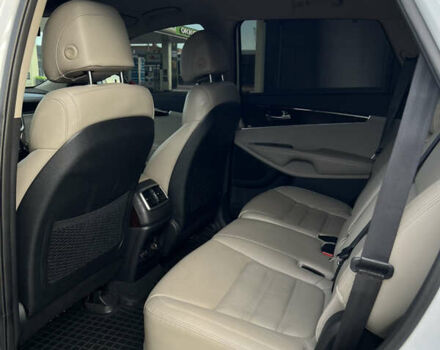 Кіа Соренто 2016 у Києві на Automoto.ua Білий Кіа Соренто, об'ємом двигуна 2 л та пробігом 75 тис. км за 20000 $, фото 26 на Automoto.ua